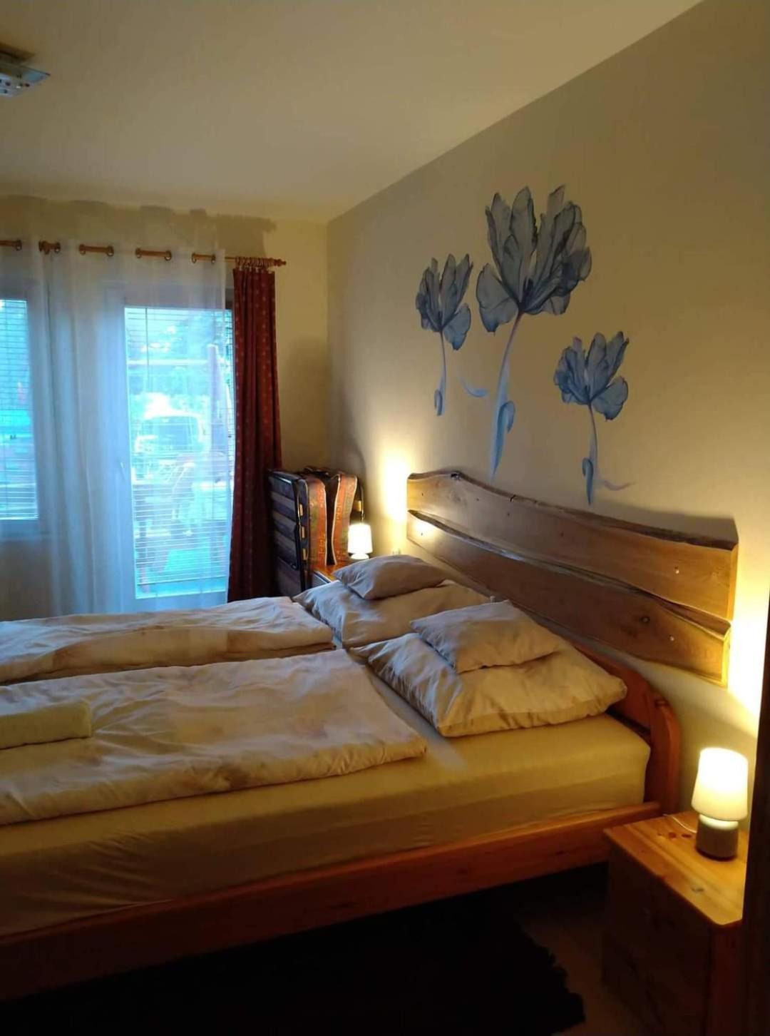 Liliana Vendeghaz Apartment Balatonfuzfo Room photo