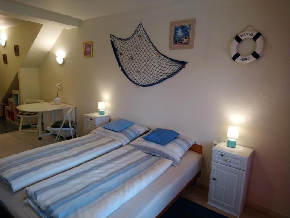 Liliana Vendeghaz Apartment Balatonfuzfo Exterior photo